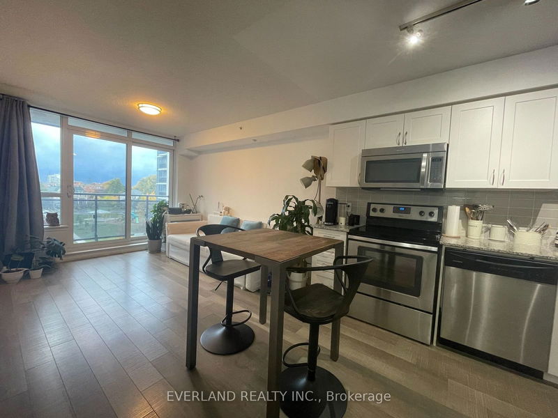home for lease on 606-376 Highway 7 Street E