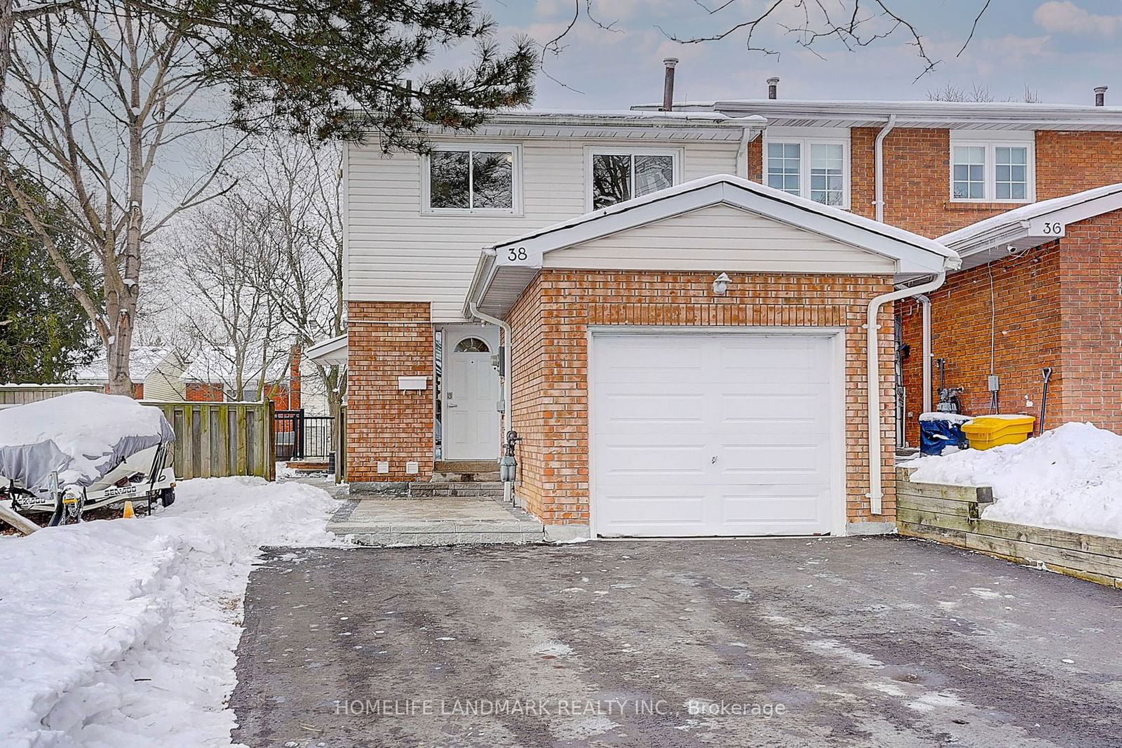 Townhouse for sale at 38 West Borough Street, Markham, Aileen-Willowbrook, L3T 4X5 - MLS: N11966789