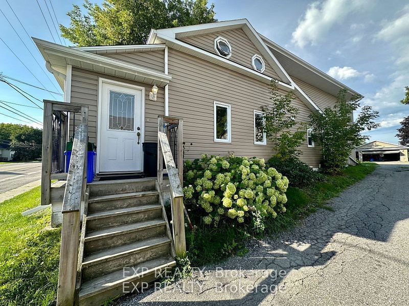 20480 Leslie St, East Gwillimbury - Queensville image-0-0