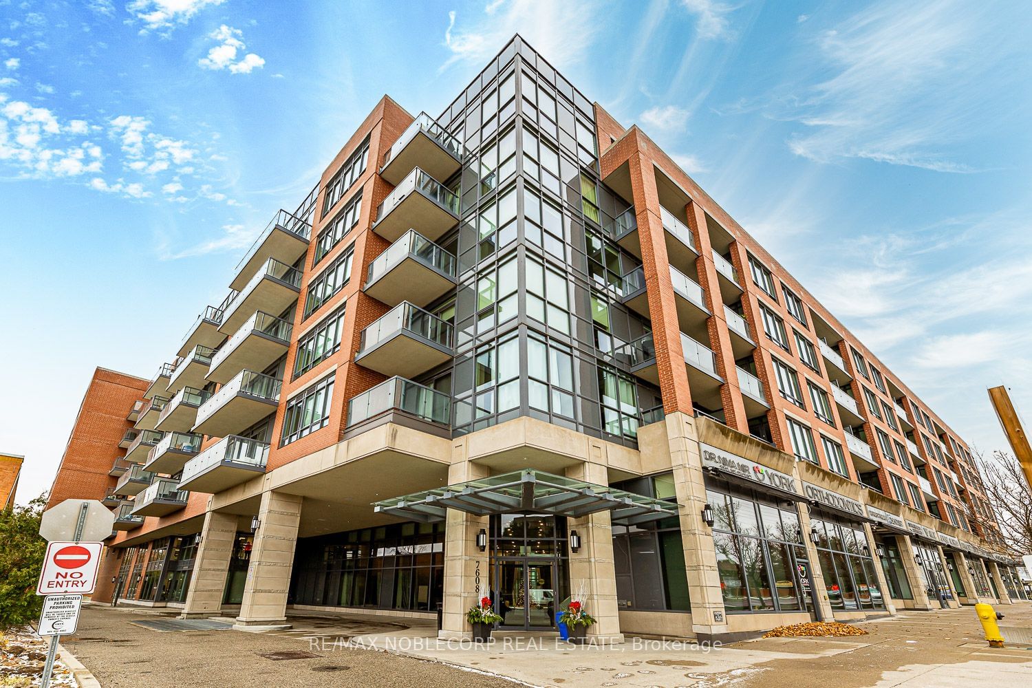 Condo for sale at 202-7608 Yonge Street, Vaughan, Crestwood-Springfarm-Yorkhill, L4J 1V9 - MLS: N11966984