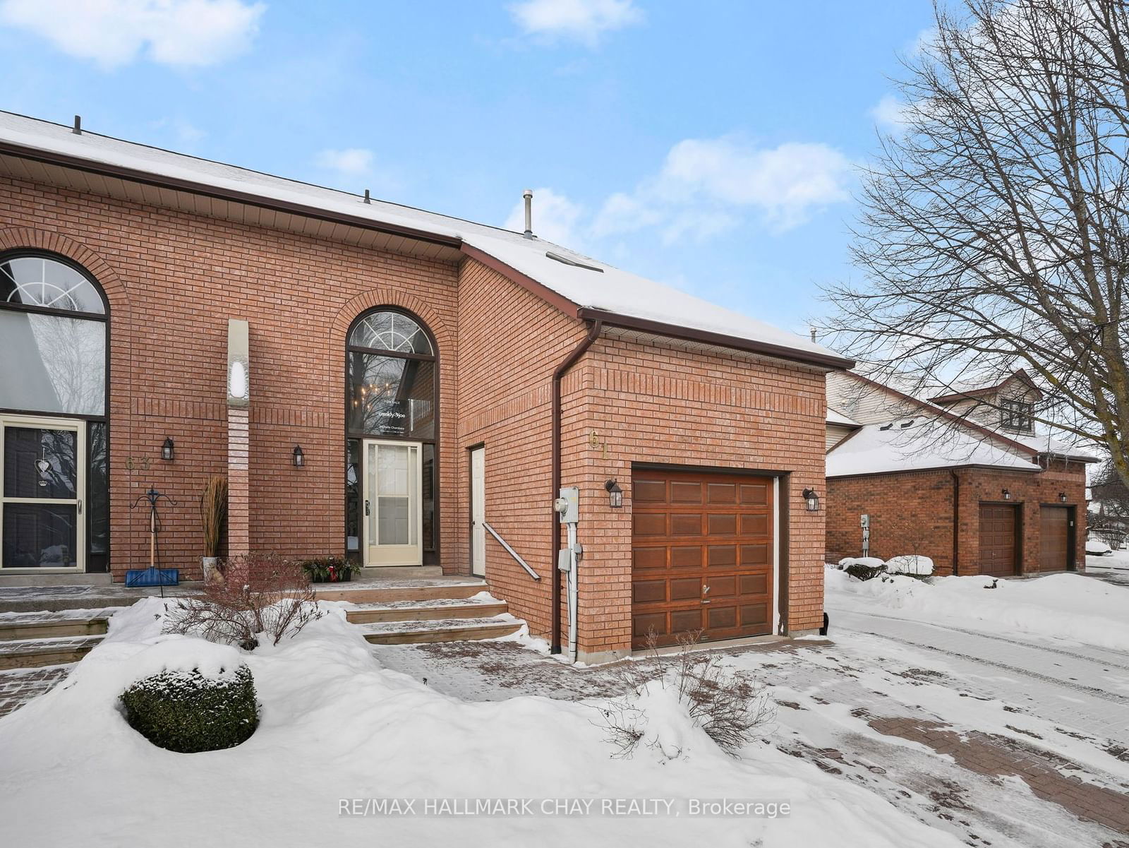 Townhouse for sale at 61 Green Briar Road, New Tecumseth, Alliston, L9R 1R6 - MLS: N11967750