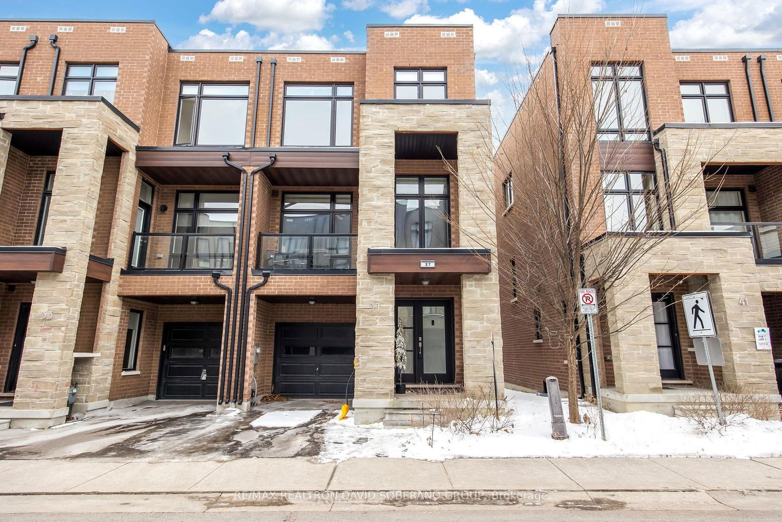 Townhouse sold at 37 Benoit Street, Vaughan, Vellore Village, L4H 4R7 - MLS: N11967966