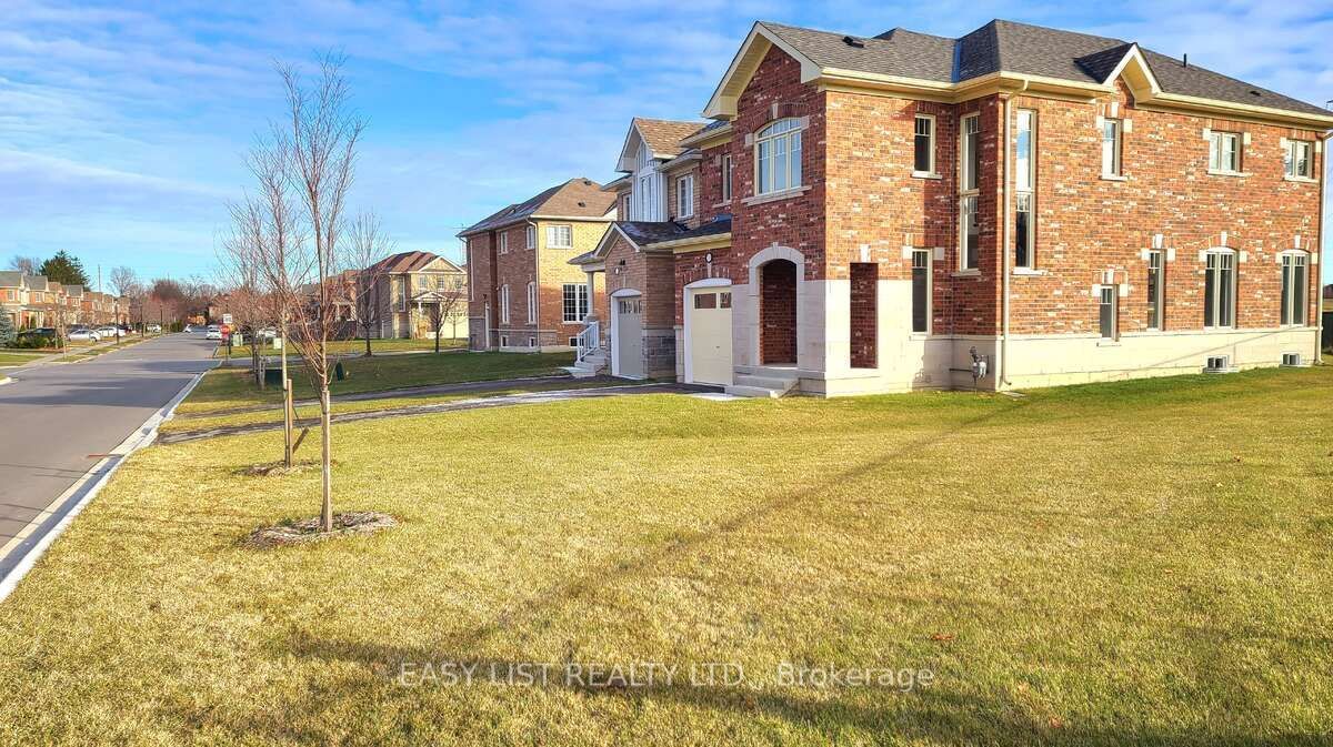 Detached House for sale at 359 Rita's Avenue, Newmarket, Summerhill Estates, L3X 2N1 - MLS: N11968636