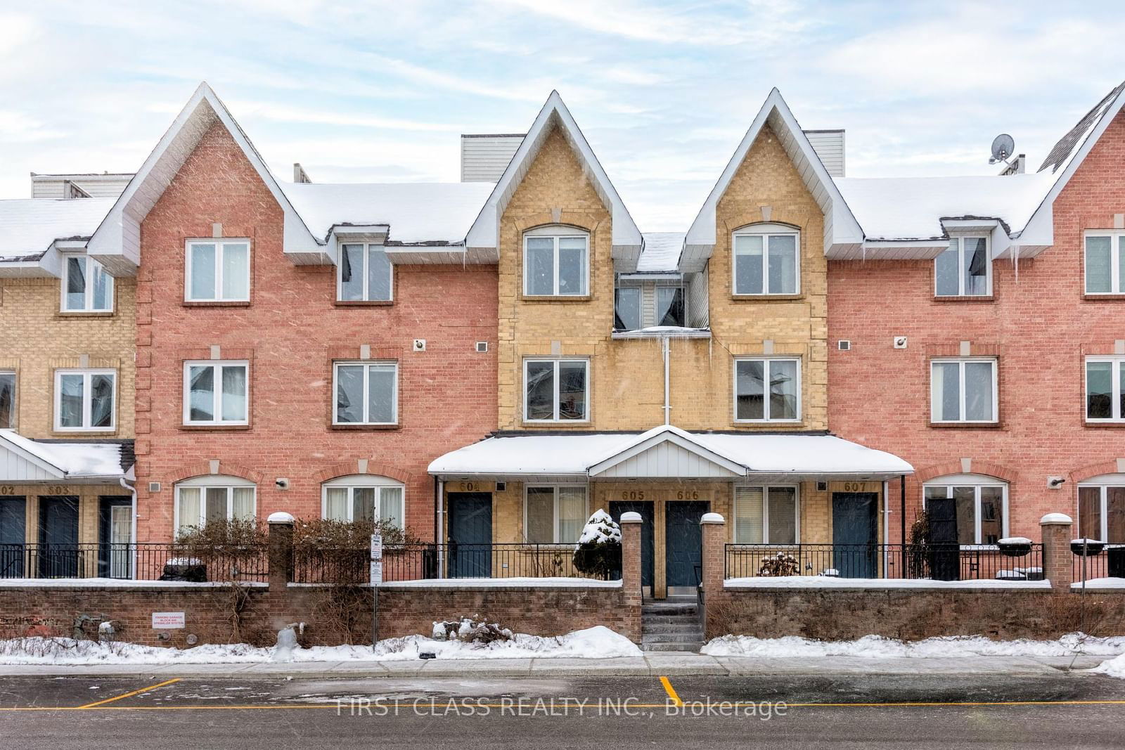 Townhouse for sale at 605-75 Weldrick Road, Richmond Hill, Observatory, L4C 0H9 - MLS: N11968978