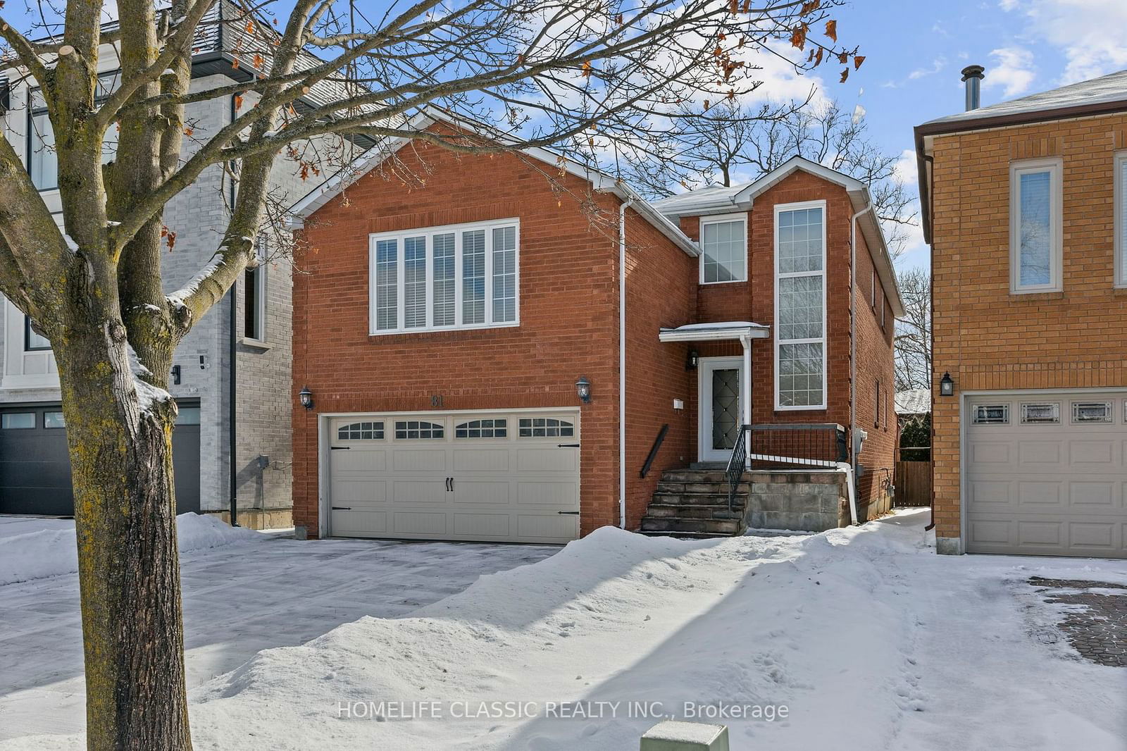 Detached House for sale at 81 Pinewood Drive, Vaughan, Crestwood-Springfarm-Yorkhill, L4J 5N8 - MLS: N11969080