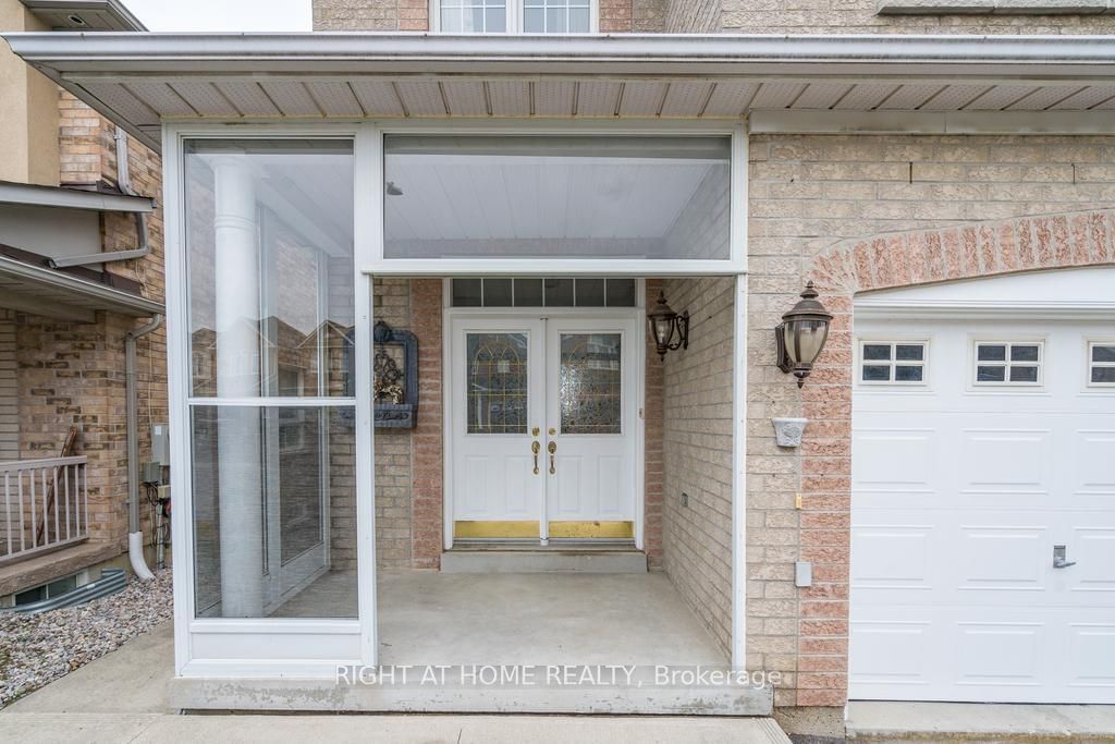 Detached House for lease at 41 Eddington Place, Vaughan, Maple, L6A 3P7 - MLS: N11969245