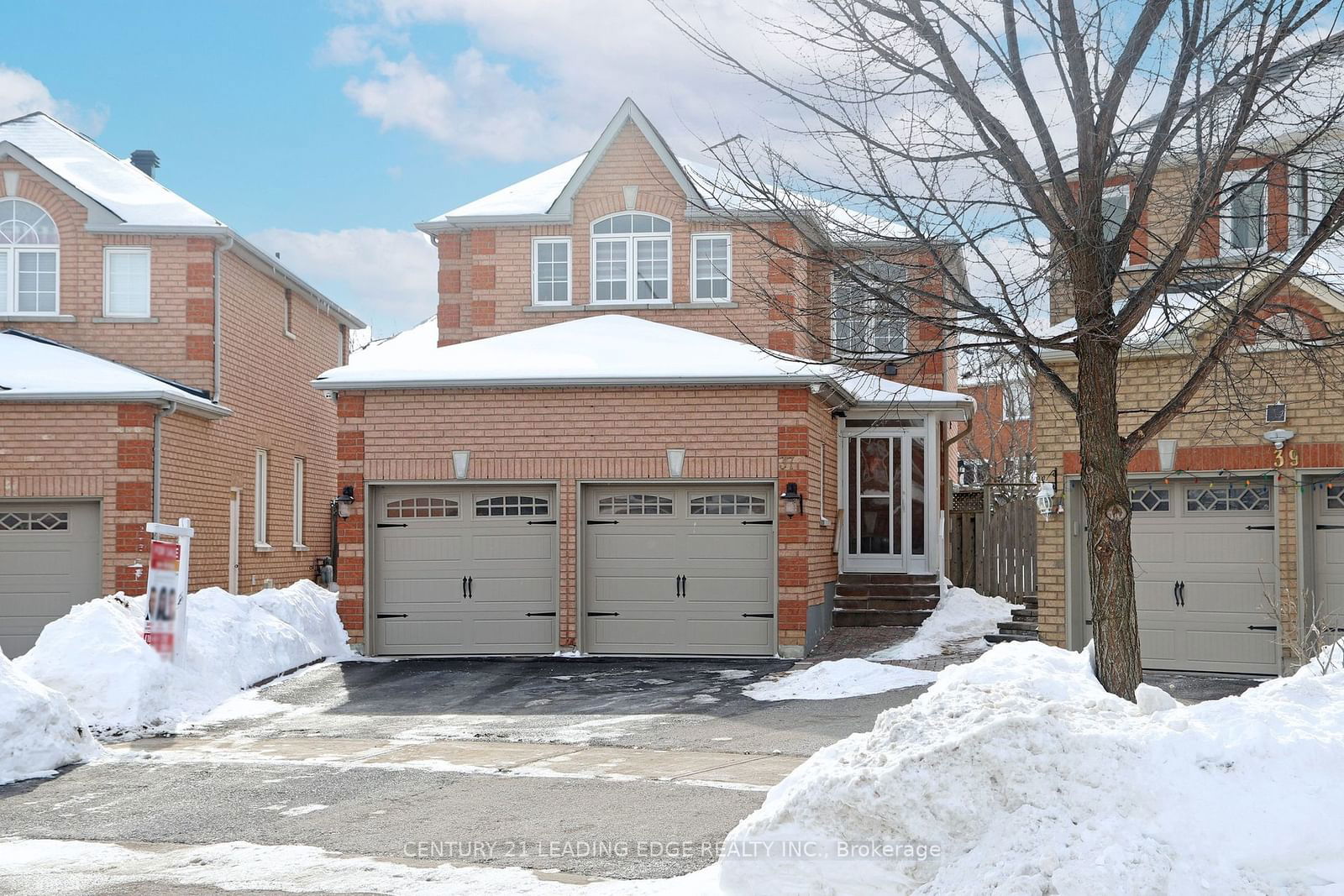 Detached House sold at 37 Stella Drive, Markham, Middlefield, L3G 4G9 - MLS: N11969290