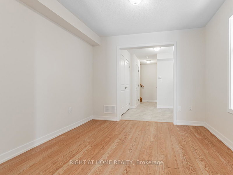 42 Dandara Gate, Vaughan, L4L 1V8 | Image 2