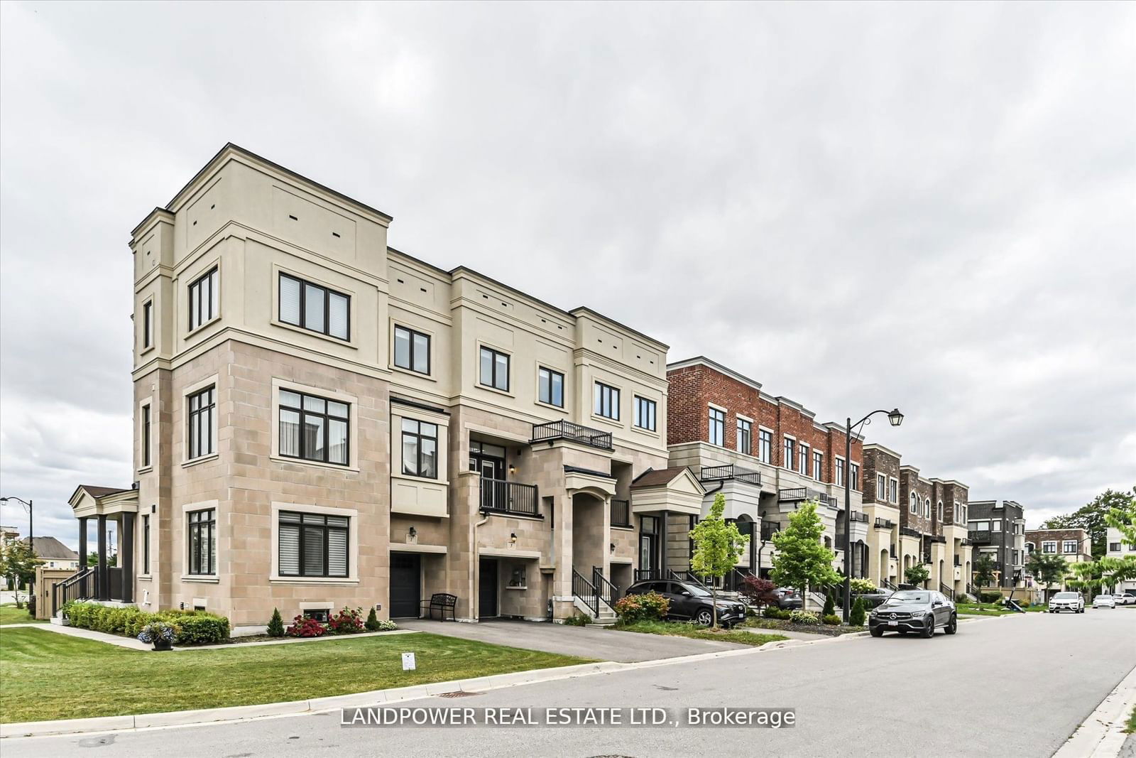 Townhouse for sale at 5 Arianna Crescent, Vaughan, Patterson, L6A 4M1 - MLS: N11970493