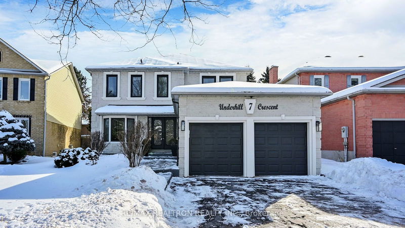 7 Underhill Cres, Aurora - Aurora Highlands image-0-0