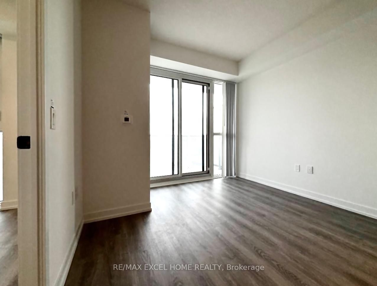 Condo leased at 1005-195 Commerce Street, Vaughan, Vaughan Corporate Centre, L4K 0P9 - MLS: N11970714