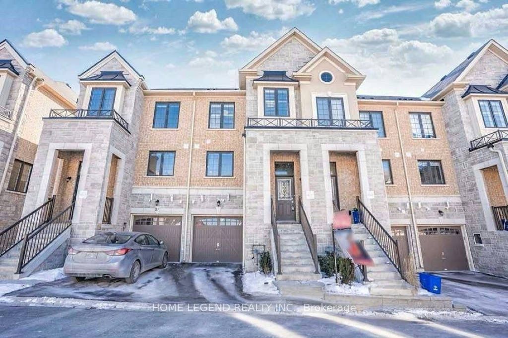 Townhouse for lease at 23 Milbourne Lane, Richmond Hill, Oak Ridges, L4E 1G4 - MLS: N11970719