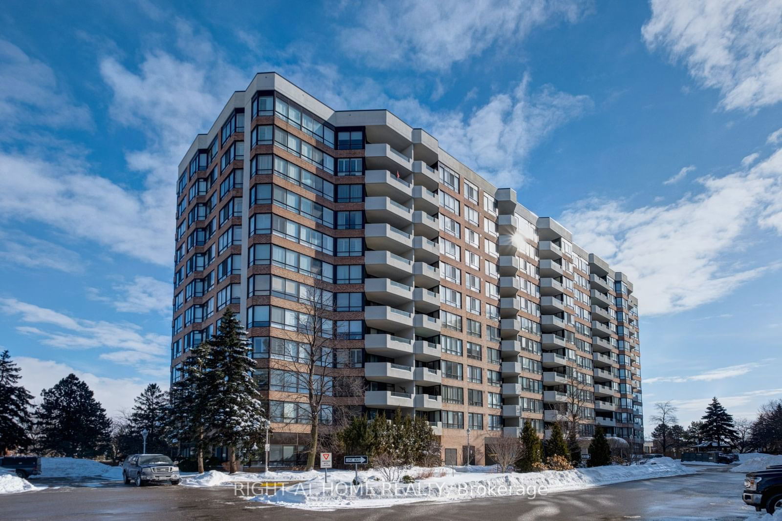 Condo for sale at 126-25 Austin Drive, Markham, Markville, L3R 8H4 - MLS: N11971351