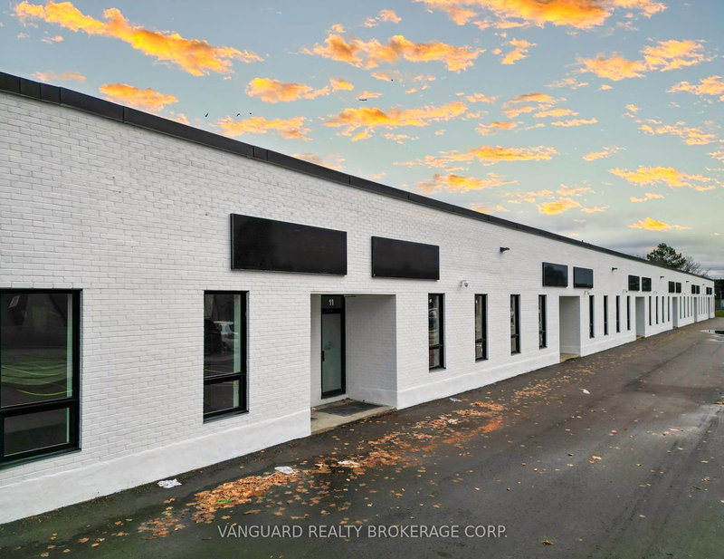 8-9 - 132 Jardin Dr, Vaughan, L4K 1X9 | Image 2