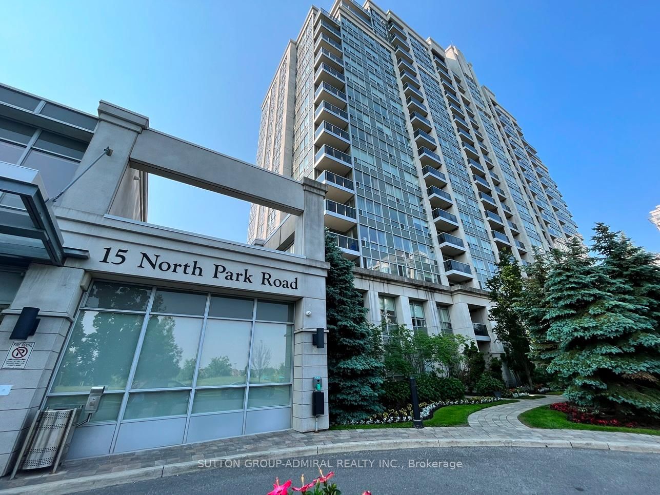 Condo for lease at 710-15 North Park Road, Vaughan, Beverley Glen, L4J 0A1 - MLS: N11971841