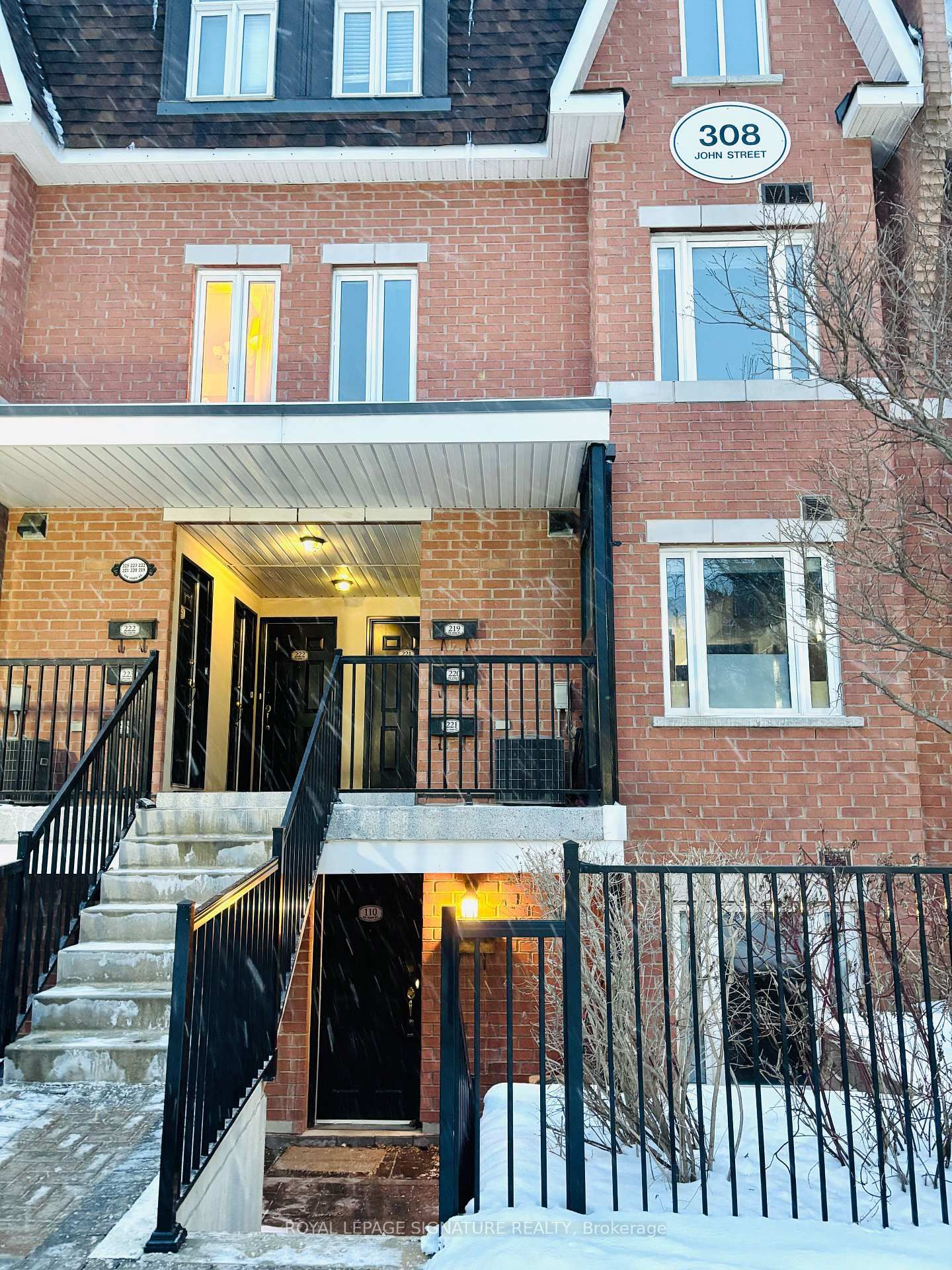 Townhouse for lease at 110-308 John Street, Markham, Aileen-Willowbrook, L3T 0A7 - MLS: N11972187