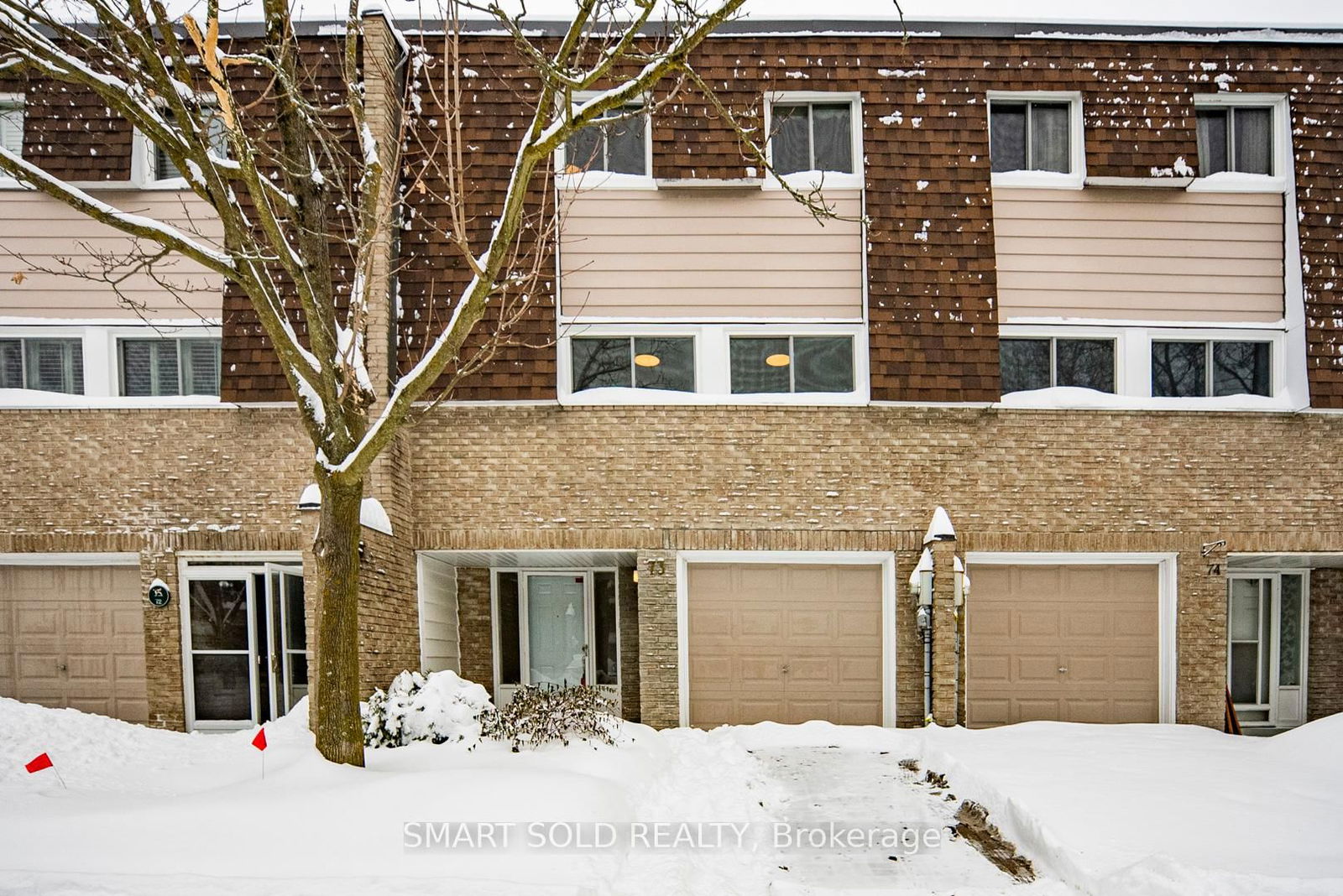 Townhouse sold at 73-653 Village Pkwy, Markham, Unionville, L3R 2R2 - MLS: N11972506