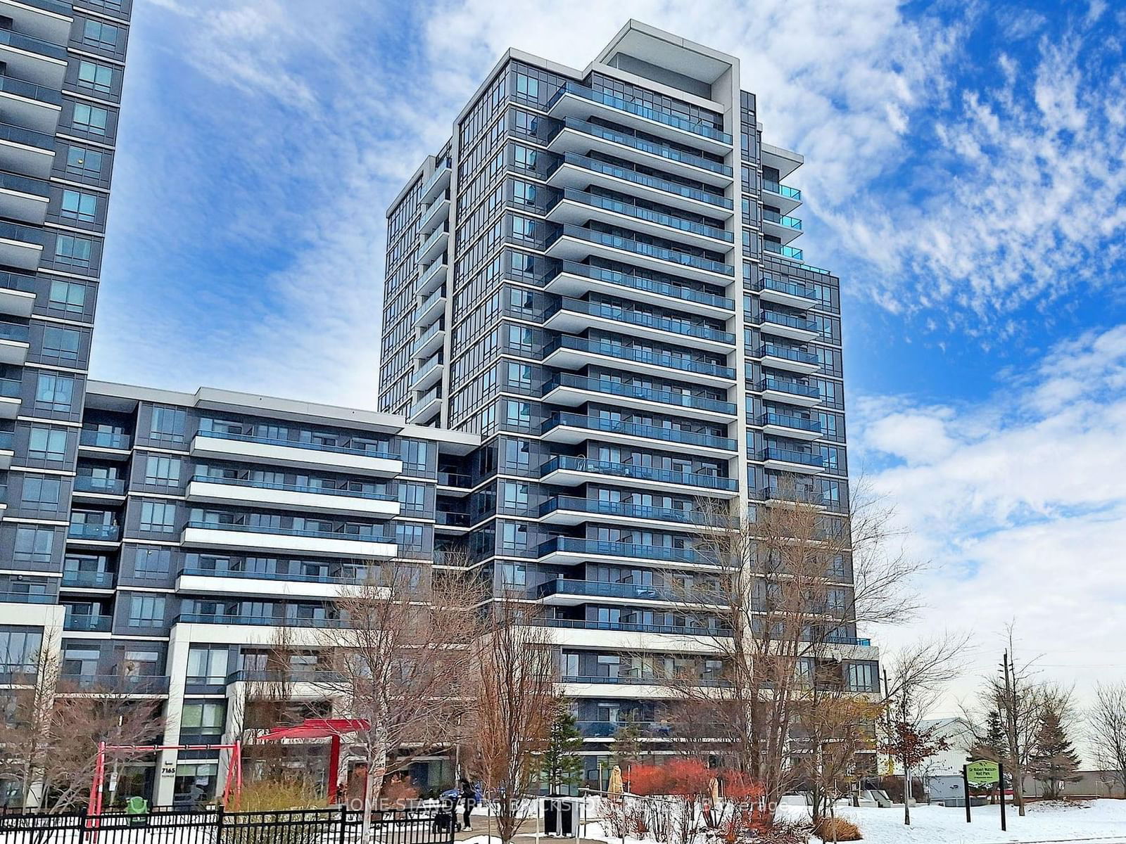 Condo for sale at 712-7167 Yonge Street, Markham, Grandview, L3T 0E1 - MLS: N11972509