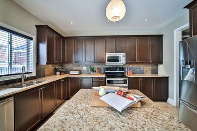 44 Carness Cres, Georgina - Keswick South image-0-2