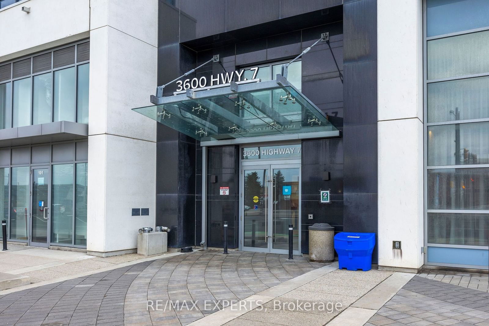 Condo for sale at 512-3600 Highway 7, Vaughan, Vaughan Corporate Centre, L4L 0G7 - MLS: N11972908