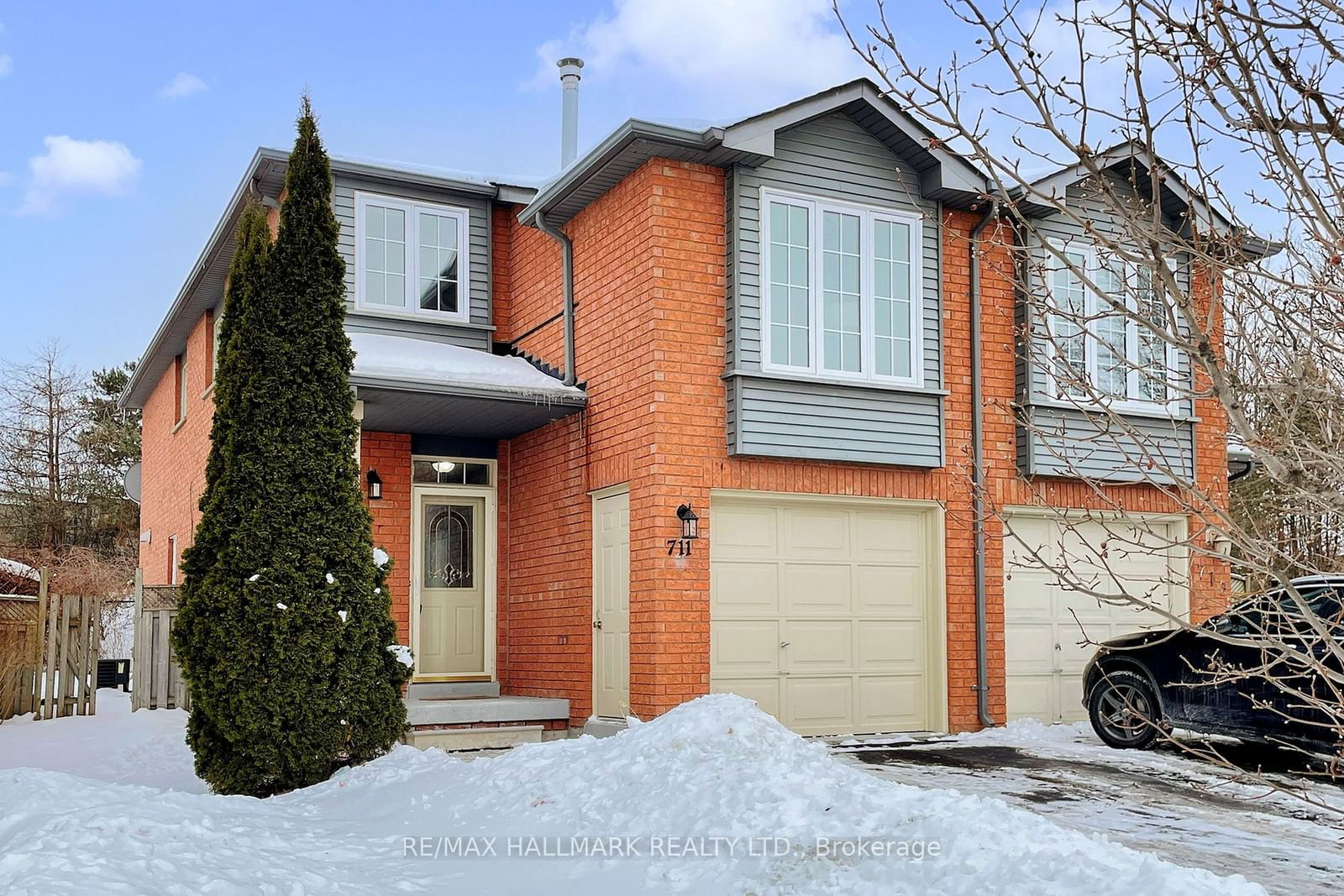 Semi-Detached House for sale at 711 Walpole Crescent, Newmarket, Stonehaven-Wyndham, L3X 2B3 - MLS: N11973021