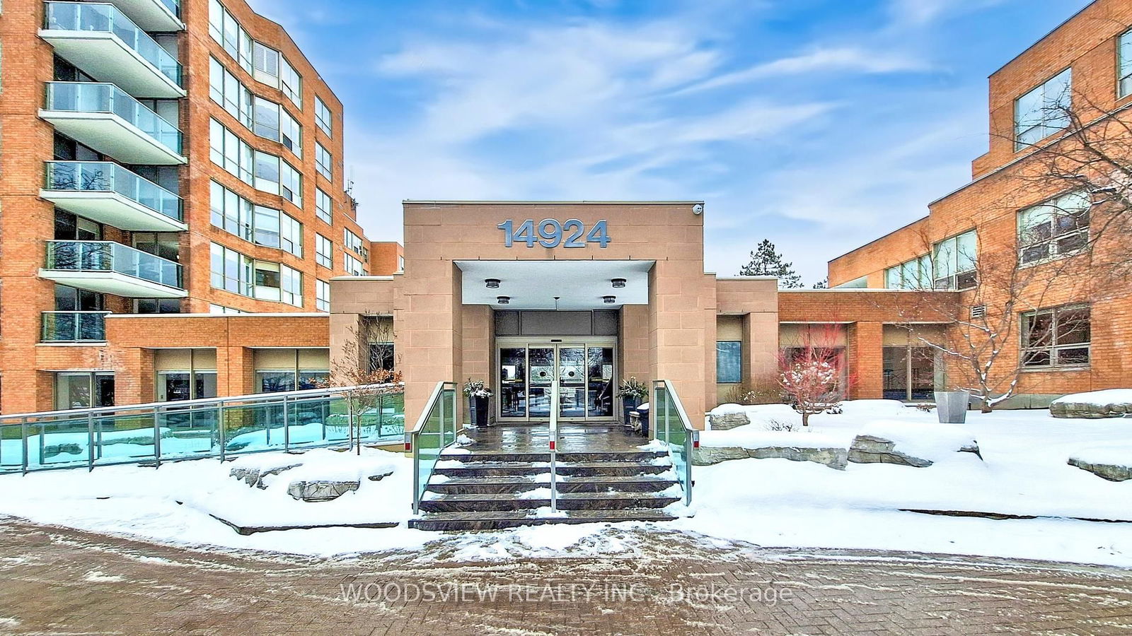 Condo sold at 120-14924 Yonge Street, Aurora, Aurora Heights, L4G 6H7 - MLS: N11973082