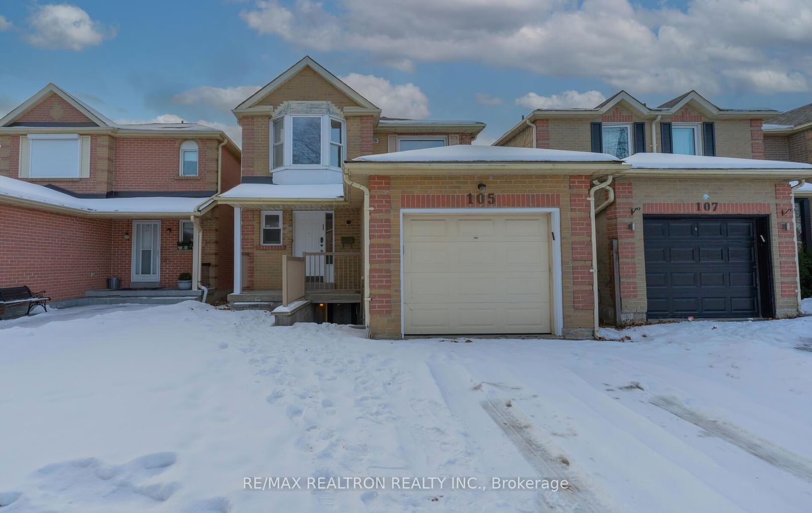 Detached House for sale at 105 Gailcrest Circle, Vaughan, Crestwood-Springfarm-Yorkhill, L4J 5V6 - MLS: N11973779