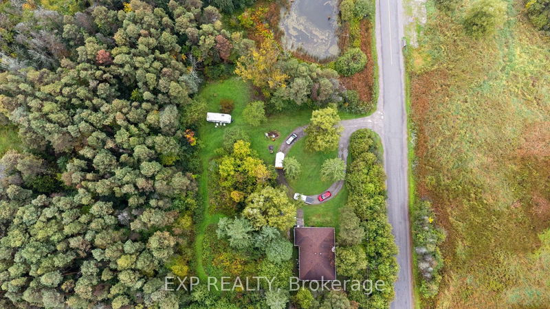 707 Foster Dr, Uxbridge - Rural Uxbridge image-0-0