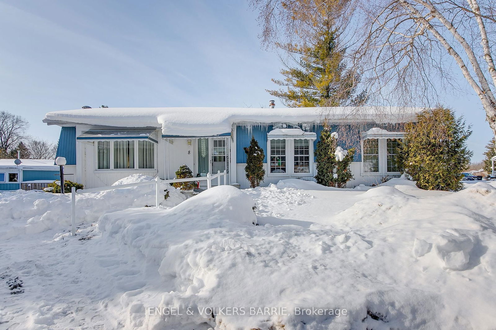 Mobile/Trailer for sale at 726-8 Honeysuckle Lane, Innisfil, Rural Innisfil, L9S 1M5 - MLS: N11973901