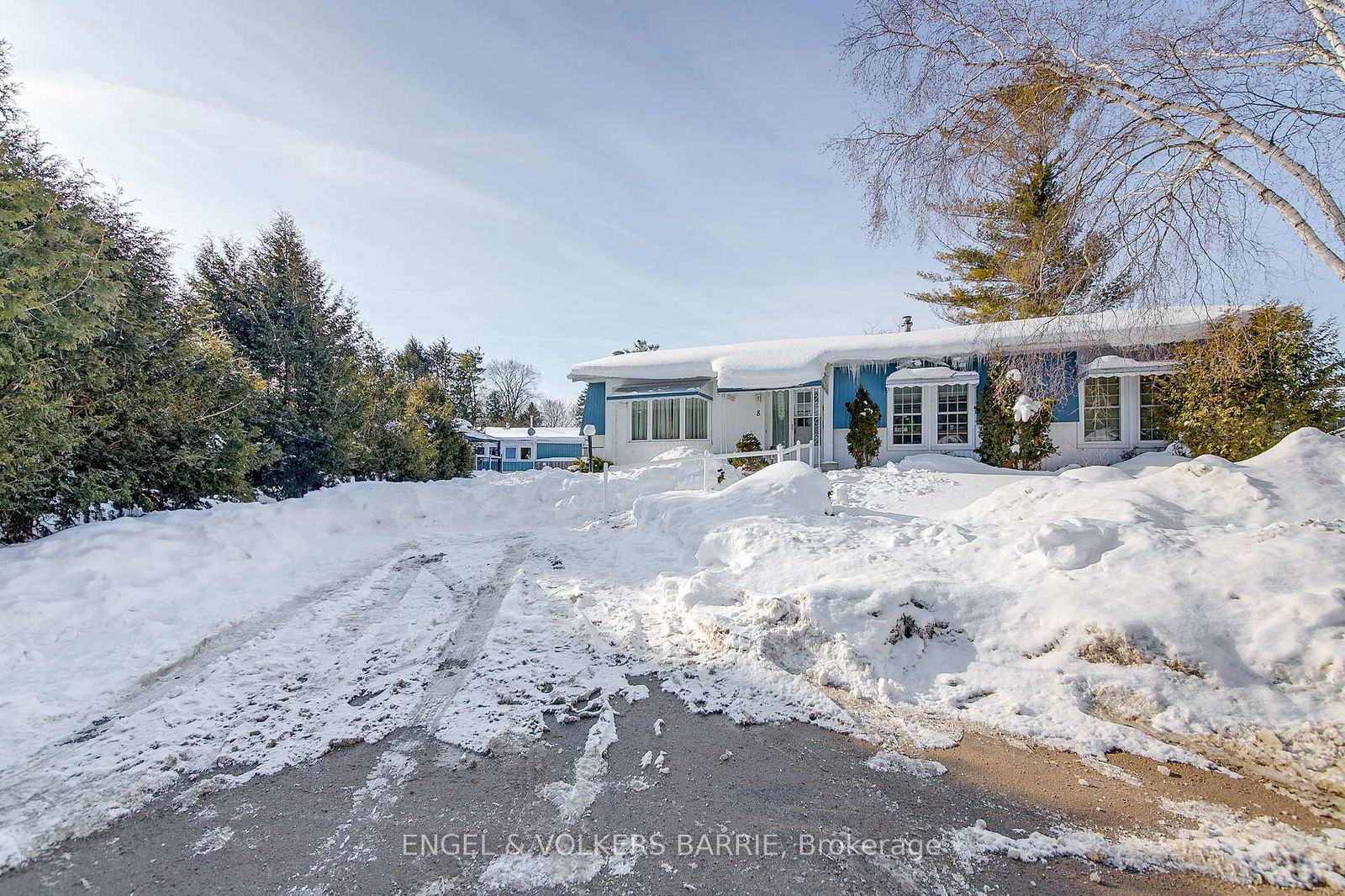 Mobile/Trailer for sale at 726-8 Honeysuckle Lane, Innisfil, Rural Innisfil, L9S 1M5 - MLS: N11973901