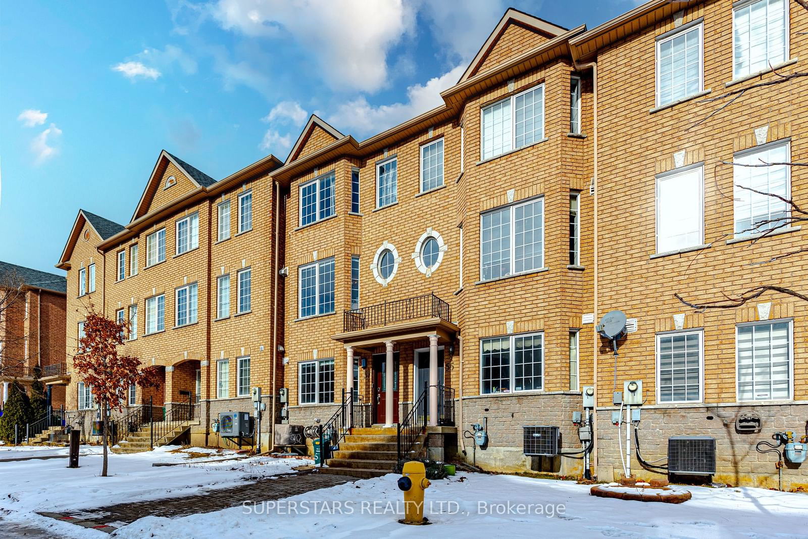 Townhouse for sale at 57 Leitchcroft Crescent, Markham, Commerce Valley, L3T 7T9 - MLS: N11973986