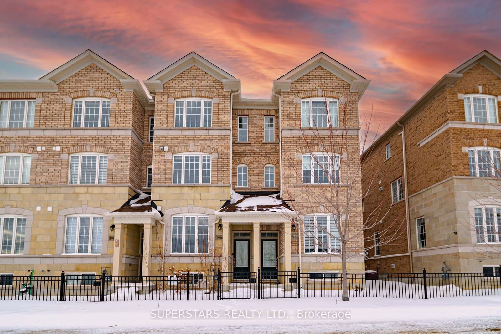 Townhouse for sale at 1916 Donald Cousens Pkwy, Markham, Cornell, L6B 1M4 - MLS: N11974240