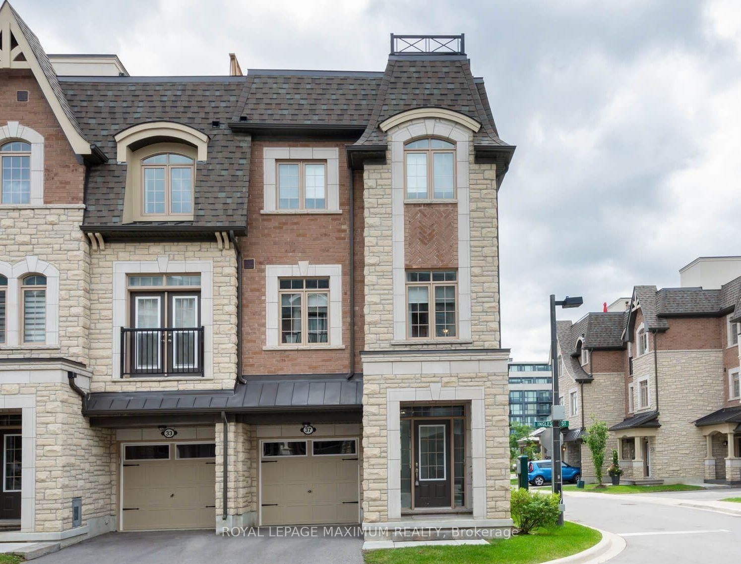 Townhouse leased at 98 Glazebrook Drive, Vaughan, East Woodbridge, L4L 0H9 - MLS: N11974669