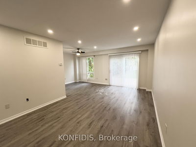 58 Rose Way, Markham - Markham Village image-0-2