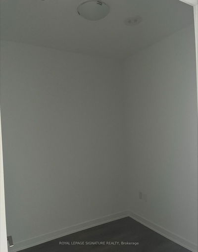 Unit 709 — 105 Oneida Cres, Richmond Hill - Langstaff image-0-4