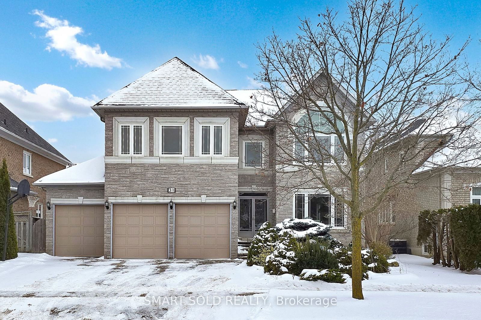 Detached House for sale at 31 Black Walnut Crescent, Richmond Hill, Langstaff, L4B 3S3 - MLS: N11974819