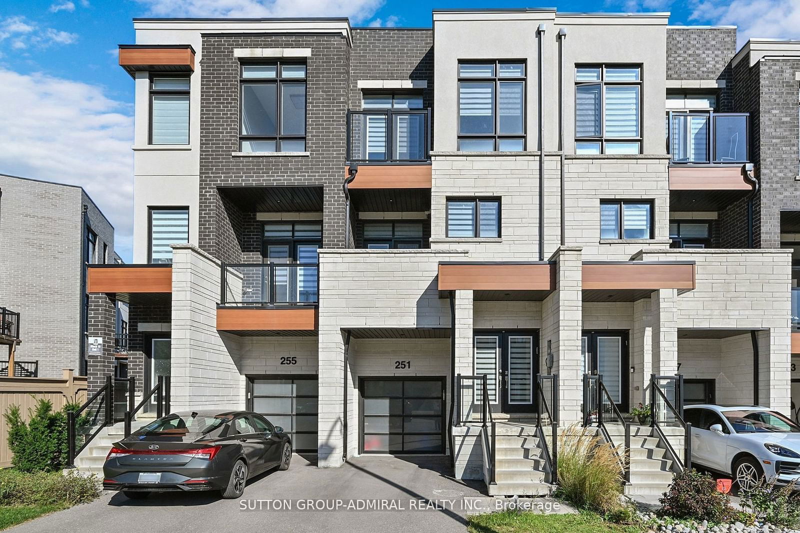 Townhouse for sale at 251 Thomas Cook Avenue, Vaughan, Patterson, L6A 5A1 - MLS: N11974938