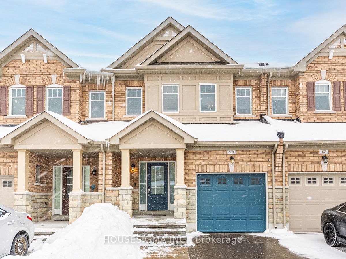 Townhouse for sale at 90 Kellington Trail, Whitchurch-Stouffville, Stouffville, L4A 1X6 - MLS: N11975169