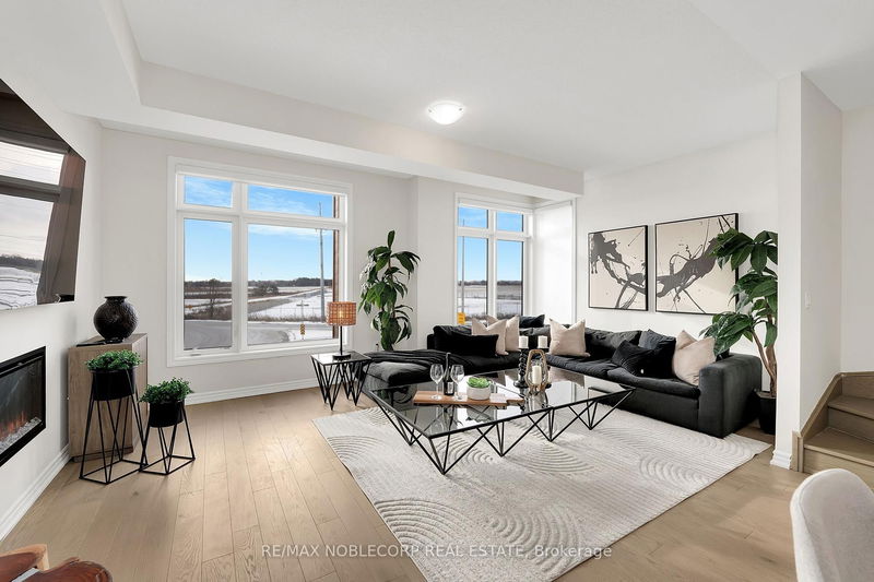 home for sale on 31 Holyrood Crescent