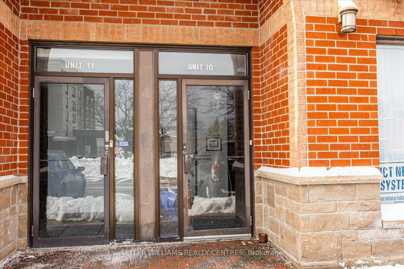 10 - 110 Pony Dr, Newmarket, L3Y 7B6 | Image 3