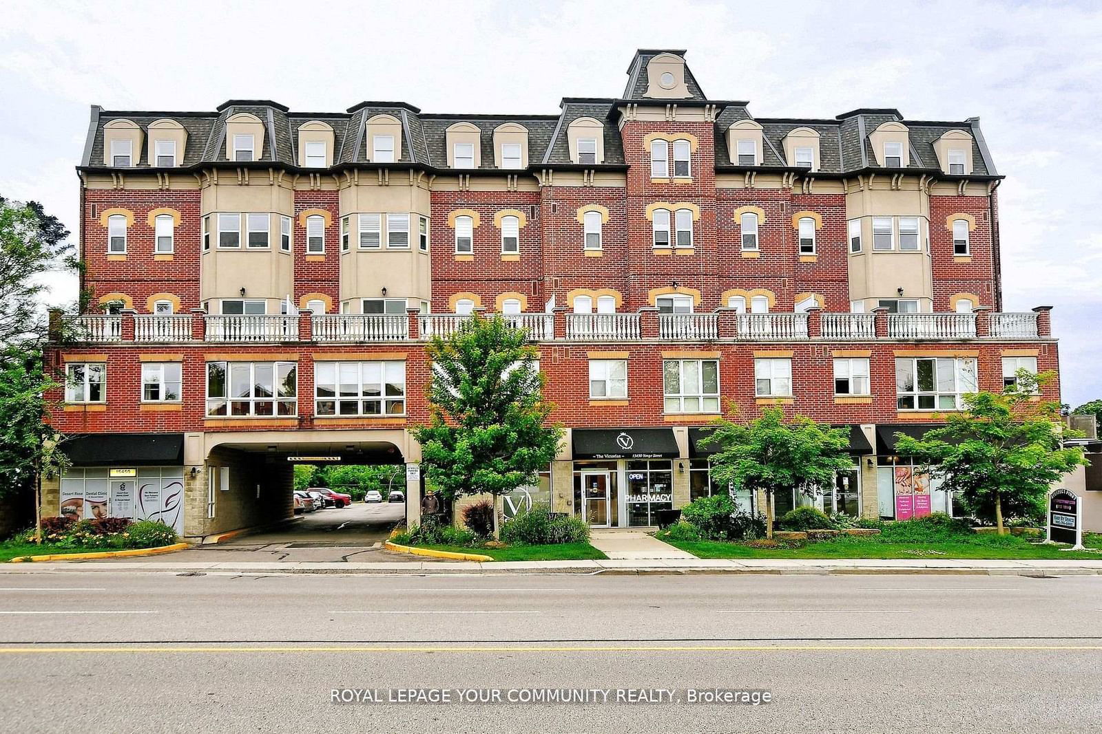 Condo for sale at 306-15450 Yonge Street, Aurora, Aurora Heights, L4G 0K1 - MLS: N11975919