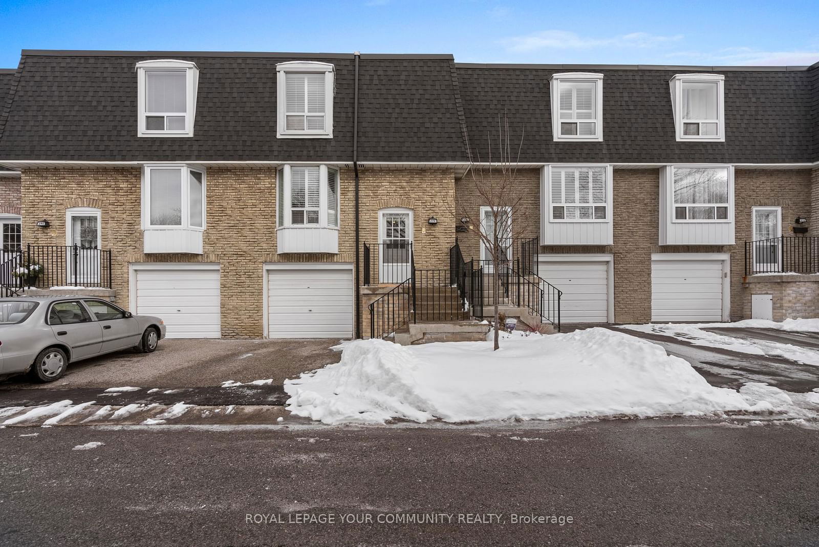 Townhouse for sale at 248 Royal Orchard Boulevard, Markham, Royal Orchard, L3T 3E7 - MLS: N11975964