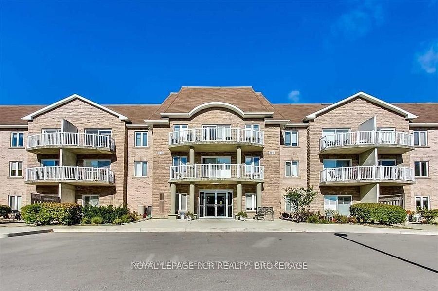 Condo for sale at 120-32 Church Street, King, Schomberg, L0G 1T0 - MLS: N11976211