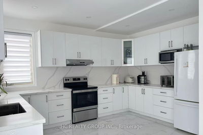 15 Drawbridge Dr Dr, Markham - Berczy image-0-3