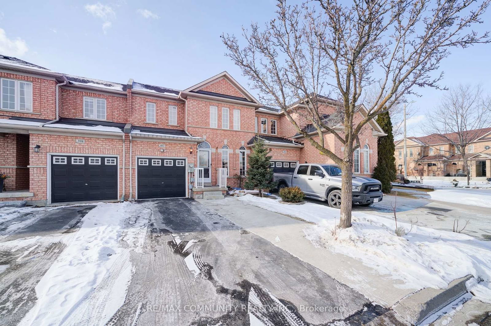 Townhouse for sale at 402 Hawkview Boulevard, Vaughan, Vellore Village, L4H 2J3 - MLS: N11976598