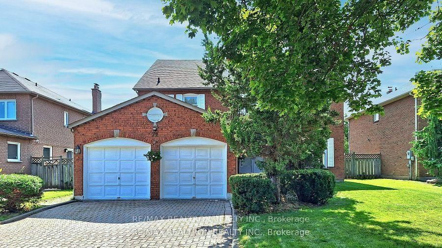 Detached House for sale at 72 Spanhouse Crescent, Markham, Unionville, L3R 4E3 - MLS: N11976731