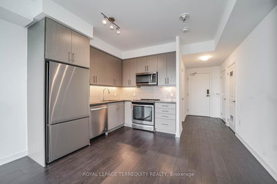 Unit 302 — 85 Oneida Cres, Richmond Hill - Langstaff image-0-3