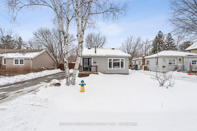 156 Bayview Ave, Georgina - Keswick South image-0-2