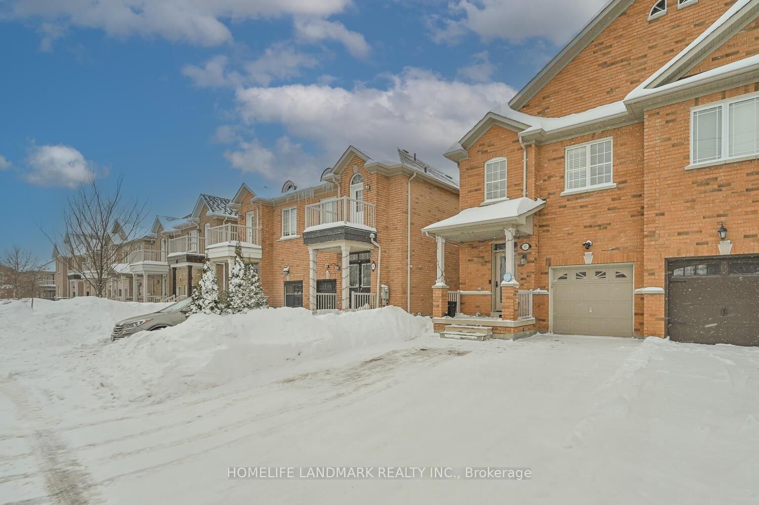 Semi-Detached House for sale at 97 Arco Circle, Vaughan, Maple, L6A 3Z6 - MLS: N11977288