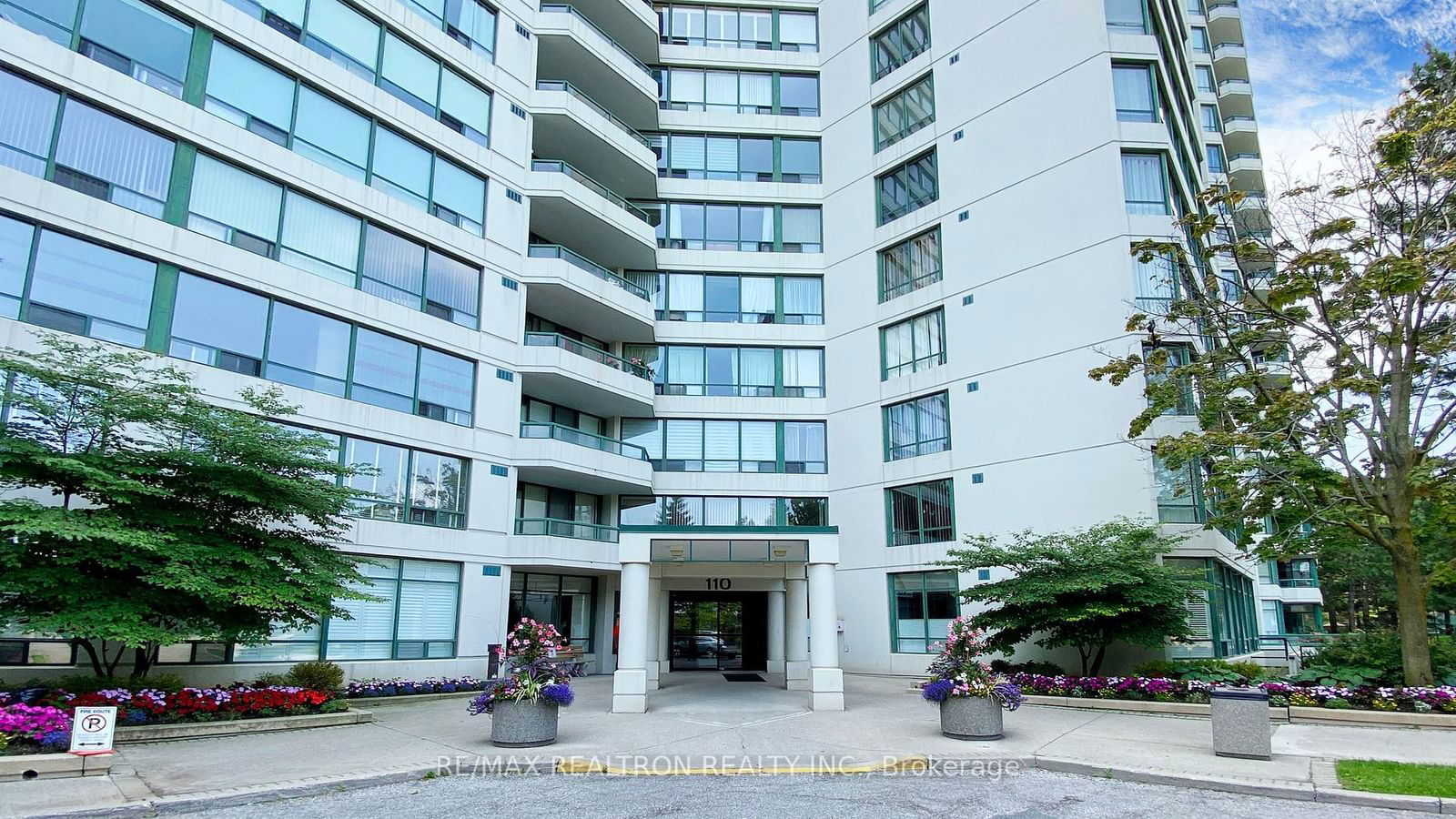 Condo for sale at 504-110 Promenade Circle, Vaughan, Brownridge, L4J 7W8 - MLS: N11977454